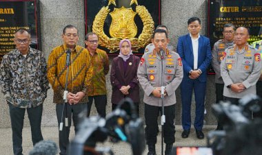 Tim-Trauma-Healing-Ops-Aman-Nusa-II-Tinjau-Posko-Pengungsian-di-Kota-Padang
