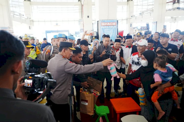 Tinjau Terminal Pulo Gebang, Kapolri Tekankan Utamakan Keselamatan Penumpang!