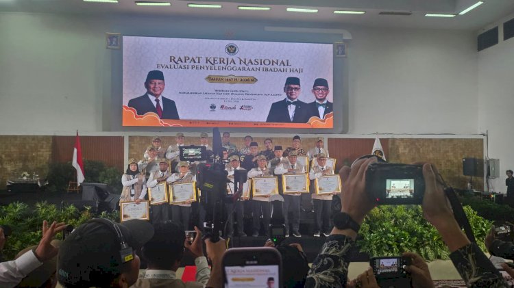 Dukung Sukses Penyelenggaraan Haji 2026, Polri Terima Penghargaan dari Kementerian Haji dan Umrah RI