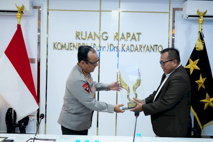 Wakapolri Raih Penghargaan The Visionary Leader of National Security, Akademisi Apresiasi Reformasi dan Transformasi Polri